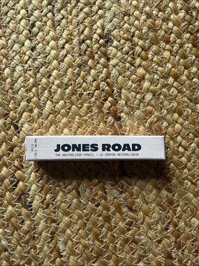 NIB Jones Road The Neutralizer Pencil Light Peachy Pink